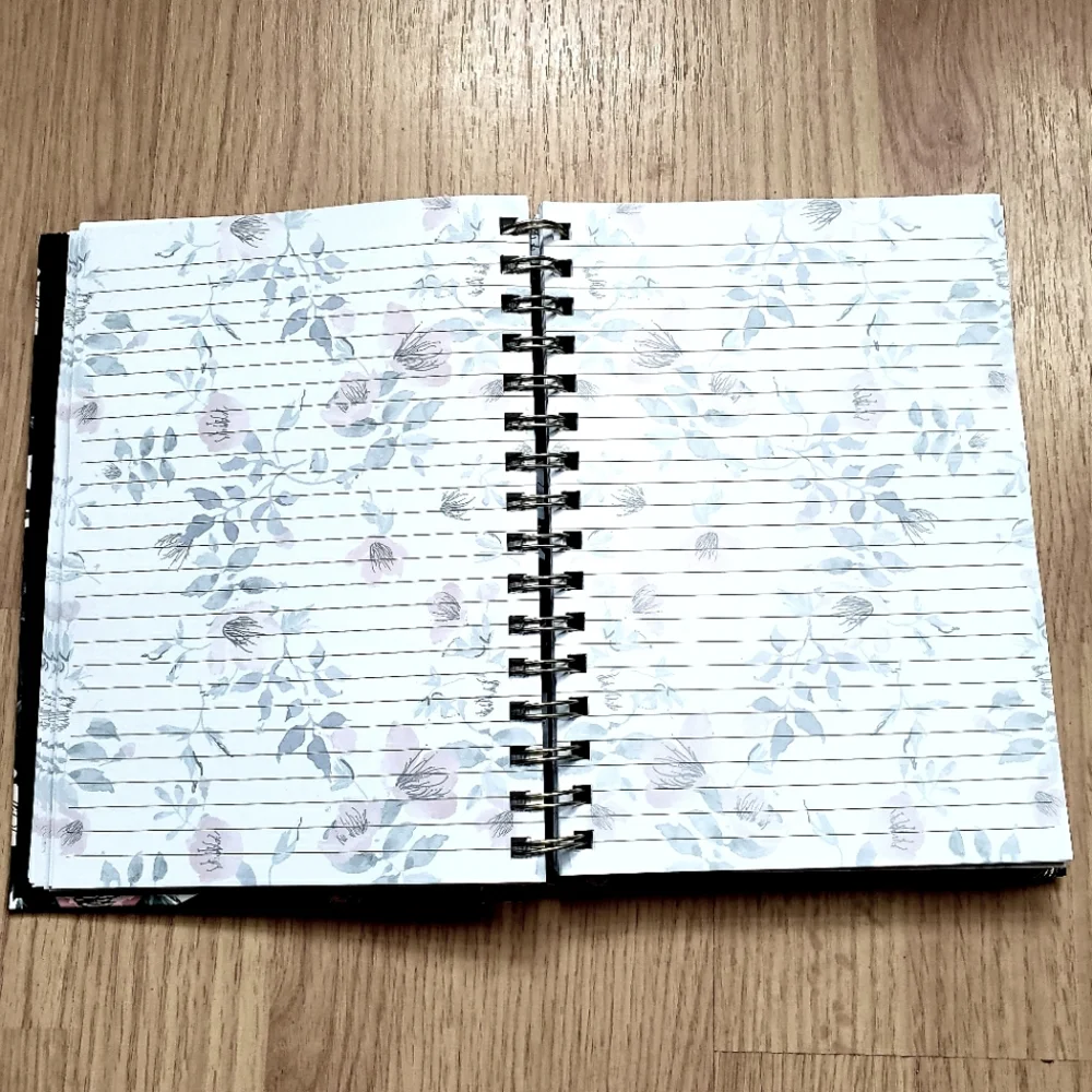New Badgley Mischka Hardcover Spiral A5 Size Notebook with a Pen